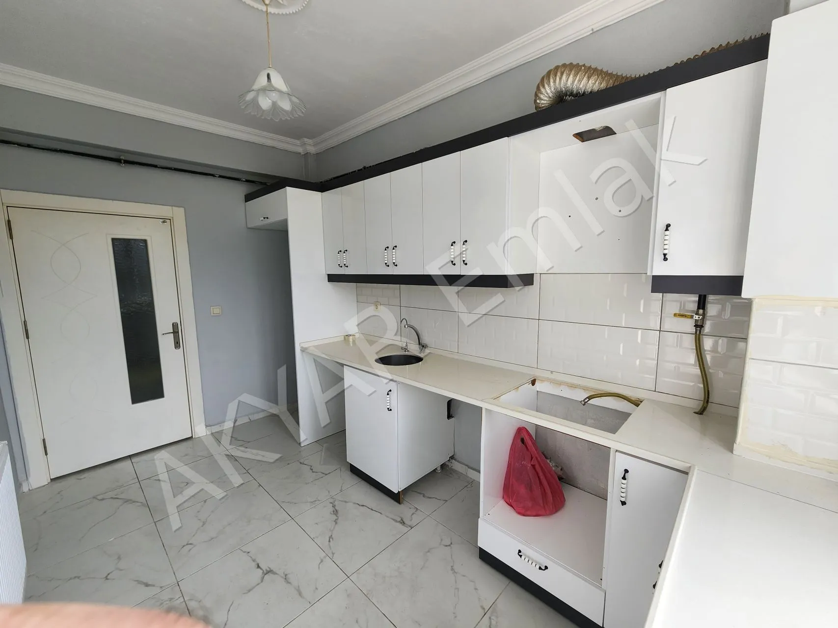 ŞEKER EMLAK'TAN PINARBAŞI ANA YOLU ÜZERİ 3+1 DAİRE — 6